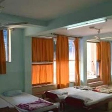 Sri Krishna Guest House & Reasturant Конарка Экстерьер фото
