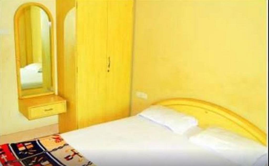 Sri Krishna Guest House & Reasturant Конарка Экстерьер фото